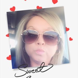 Meet your Posher, Misty